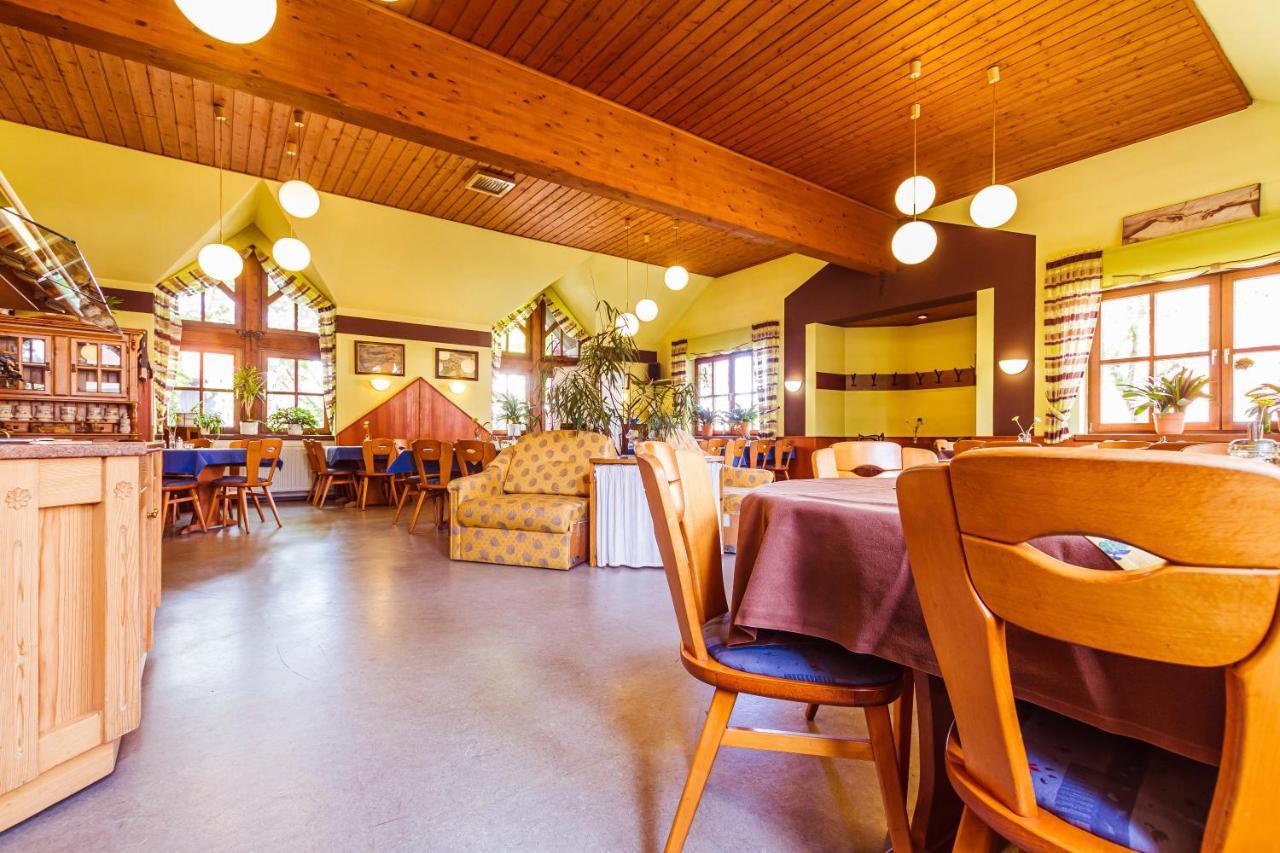 Landhotel Georgshof Huenfeld Ngoại thất bức ảnh